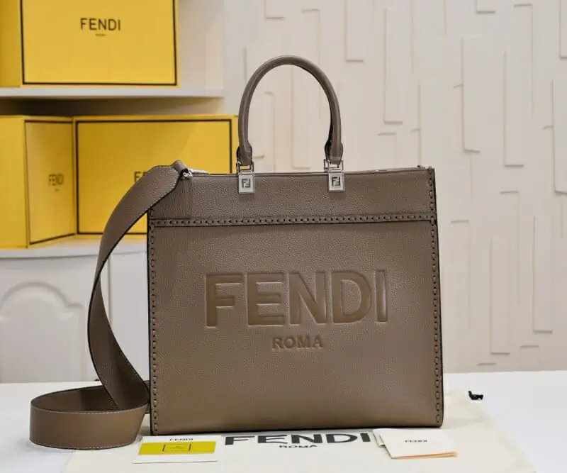 fendi aaa qualite tote-sac a main  pour femme s_124b2b6